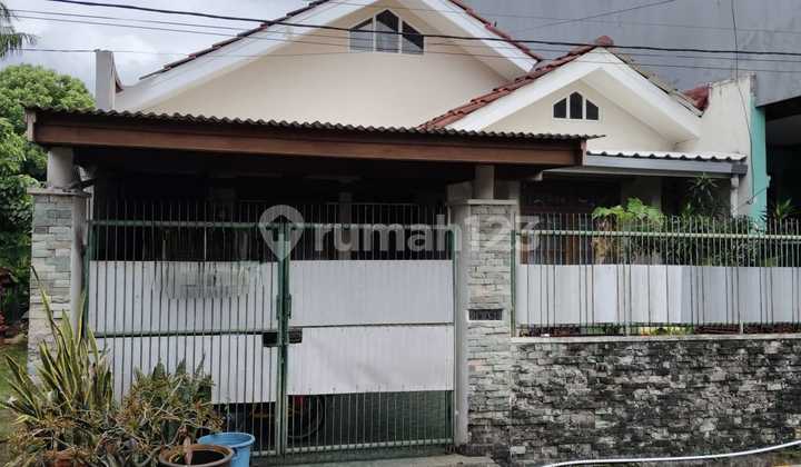 Affordable 1-Story House with Spacious SHM in Graha Raya Bintaro Affordable 1-Story House with Spacious SHM in Graha Raya Bintaro