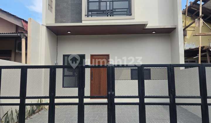 Nice Minimalist 2-Story House in Bukit Nusa Indah Ciputat