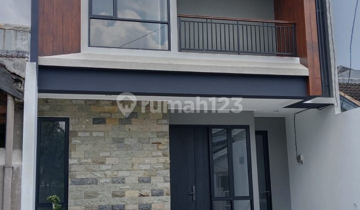 Rumah Modern Tropis 2 Lantai Siap Huni di Kiwi Graha Raya Bintaro 2