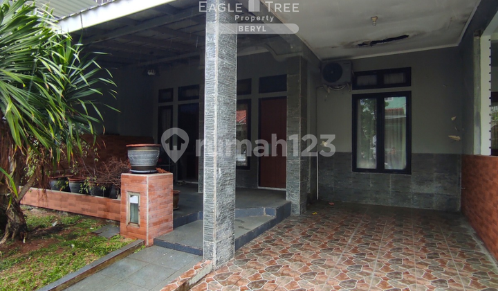 Rumah 1 Lantai Bagus SHM di Graha Raya
