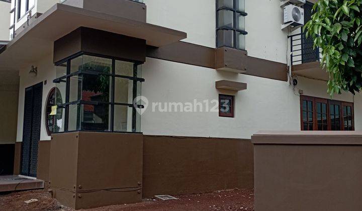 Dijual Rumah Hook 2 Lantai Lingkungan Aman Dan Asri 2