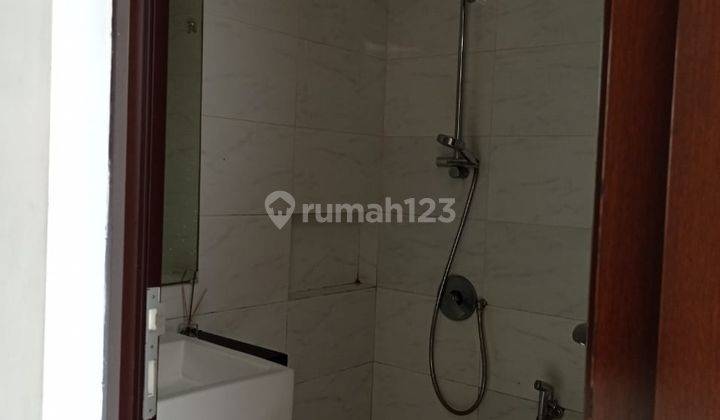 Disewa rumah green lake city 2