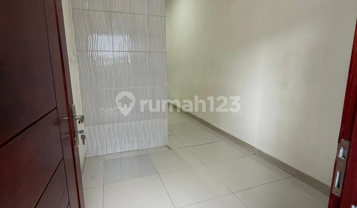 For Sale House in Poris Indah, Tangerang 2