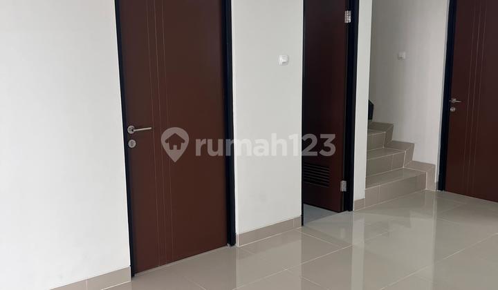 For Rent: Northbend House, Metland Puri Petir