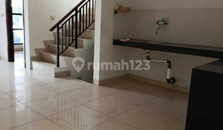 Disewa Rumah Green Lake City