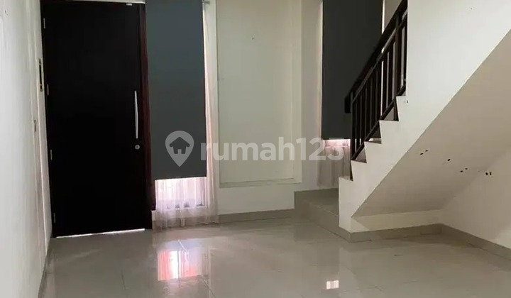 Disewa Rumah Green Village Cipondoh