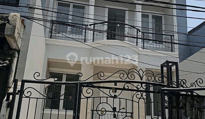 Rumah Siap Huni Di.gading Mas Timur