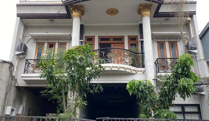 Di Jual Rumah 3 Lantai Jl. Krt Radjiman Jakarta Timur  1