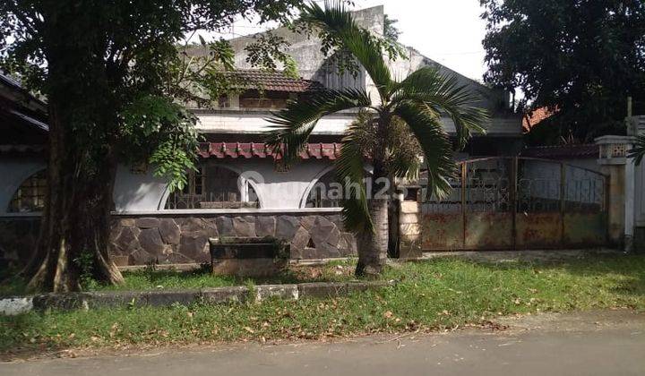 Rumah Hitung Tanah di Kalimalang Bekasi,jalan depan 3 mobil 1