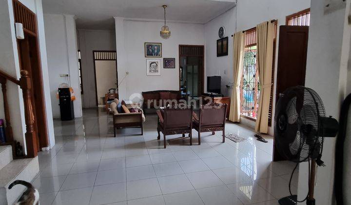 Rumah rapih nyaman siap huni di Johar Baru 2