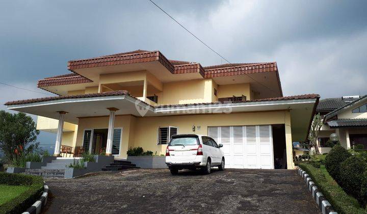 Villa Cantik Di Cisarua Bogor Full Furnished