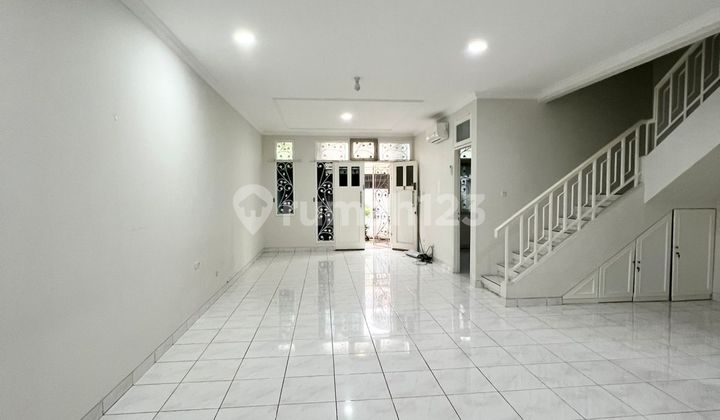 Rumah Cantik Siap Huni Di Gading Kirana