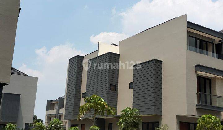 RUMAH MEWAH PRIVATE CLUSTER DI KEBON JERUK  ,JAKARTA BARAT 2