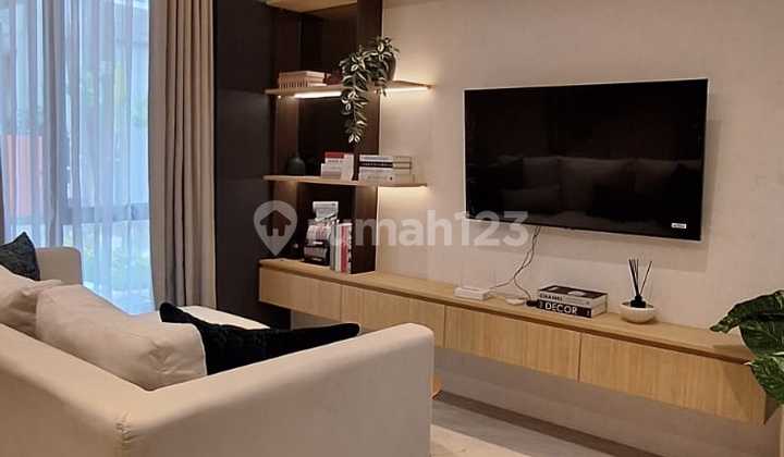 Rumah 2lt Di Tengah Kota Dekat Toll Siap Huni Di Jakarta Barat Rumah 2lt Di Tengah Kota Dekat Toll Siap Huni Di Jakarta Barat