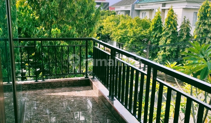 Charming 2-Story House in a Strategic Location Near Toll Access in West Jakarta