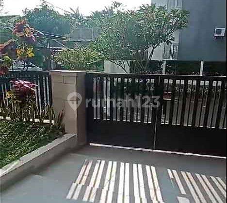 Rumah 2 Lantai Semi Furnished di Bintaro Sektor 9, Tangerang Selatan 2