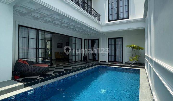 Rumah Mewah Baru Semi Furnished di Kebayoran Residence, Bintaro 1