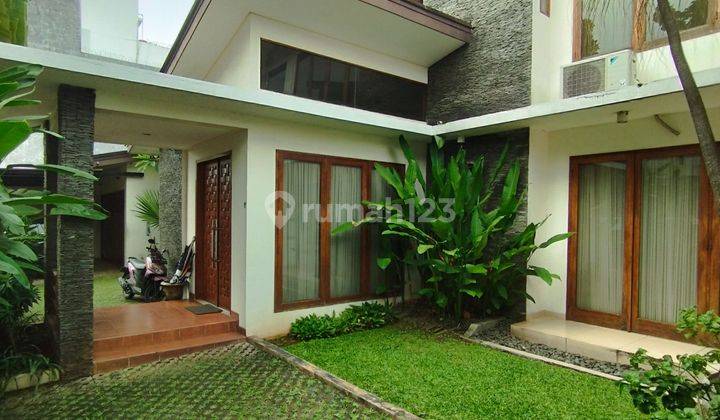 Rumah Bagus 2 Lantai, Kuldesak + Pavilion di Bintaro Jaya Sektor 7, Ada Kolam Renang 1