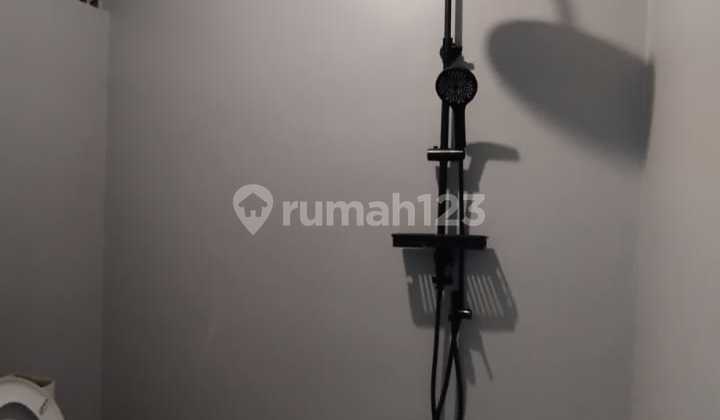 Newly built house ready for occupancy under 1M in Sawah Baru, behind UPJ. Newly built house ready for occupancy under 1M in Sawah Baru, behind UPJ.