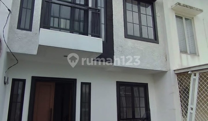 Affordable Modern Minimalist House Attached to Permata Bintaro in Sector 9,