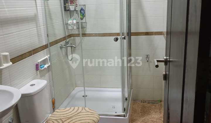 Rumah di Cinere Lokasi Premium Bagus, Asri 2