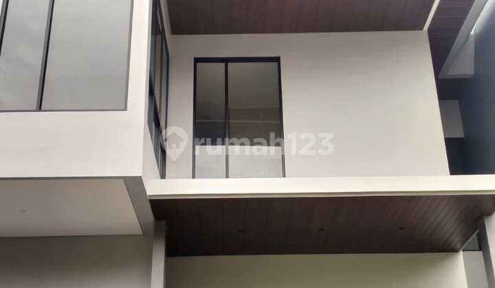 Rumah Baru Di Sektor 7-bintaro Modern Style