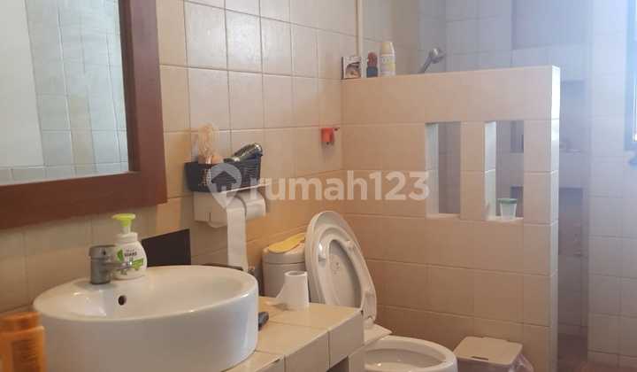 Rumah posisi hoek hadap timur di Puri Flamboyant Rempoa  2