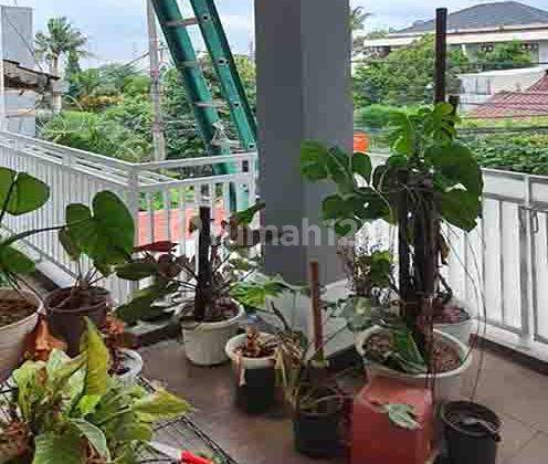 Rumah Bintaro Sektor 4 Bagus, Terawat, 2 Lantai Tangerang Selatan SHM Semi Furnished 1