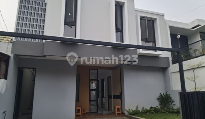 Rumah , Siap Huni Di Bintaro Sektor 3, Modern Minimalis.
