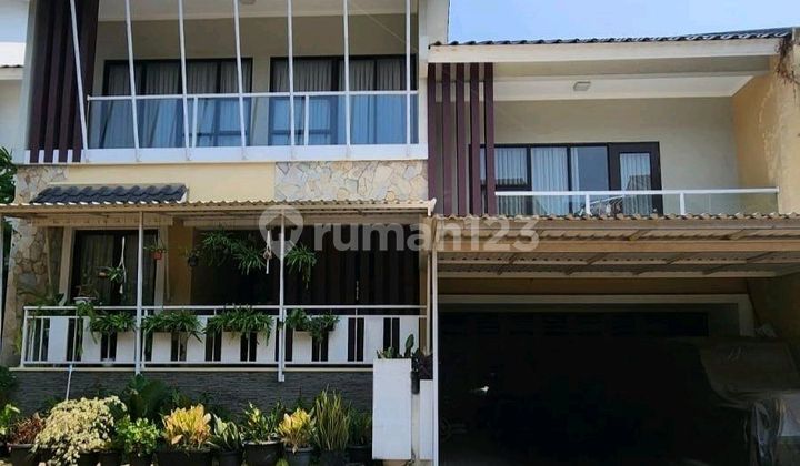Rumah 2 Lantai Bagus Semi Furnished di Kebayoran Residence Bintaro