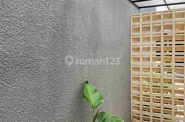 Rumah Cantik 2 Lantai Bagus Semi Furnished Bintaro Jaya Tangerang Selatan SHM 2