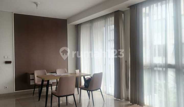 Rumah modern siap huni dalam cluster di Sumarecon  2