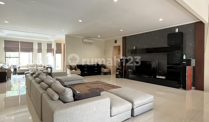 Rumah Mewah Modern 2 Lantai Siap Huni Semi Furnished di Kemang 2