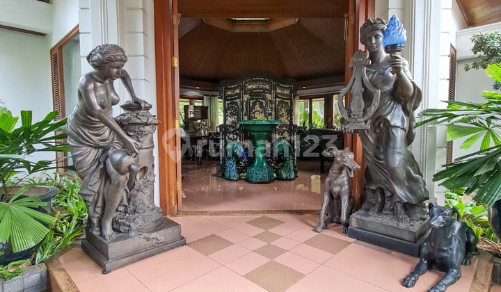 Rumah Klasik 1 Lantai Lahan Luas Di Cilandak 2