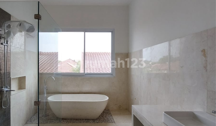 For sale rumah bagus siap huni kebayoran villas bintaro 2