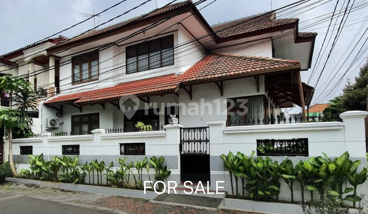 Rumah lama terawat siap huni di tebet Jaksel Rumah lama terawat siap huni di tebet Jaksel