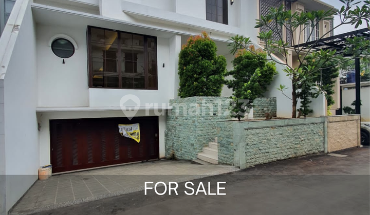 Rumah di dalam townhouse siap huni di cilandak jaksel Rumah di dalam townhouse siap huni di cilandak jaksel