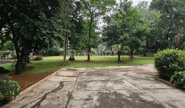 Rumah lama hitung tanah di kemang jaksel 2