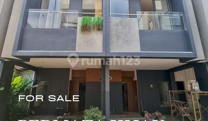 Townhouse minimalis modern di permata hijau