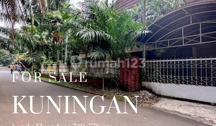 Rumah lama layak huni di kuningan jaksel