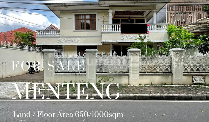 Rumah lokasi strategis di Menteng jakpus Rumah lokasi strategis di Menteng jakpus