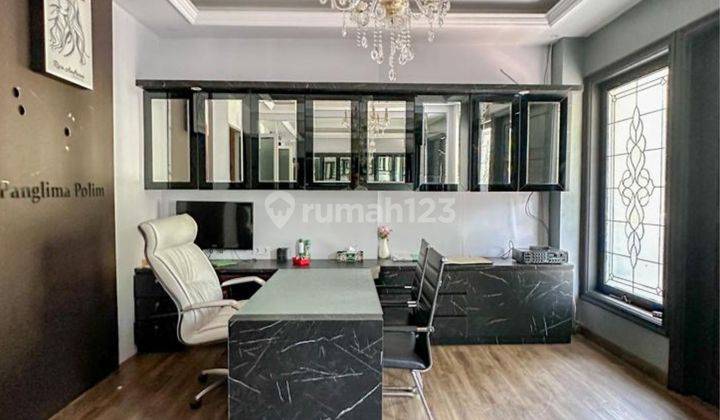 Ruang usaha lokasi dipinggir jalan sangat strategis  2