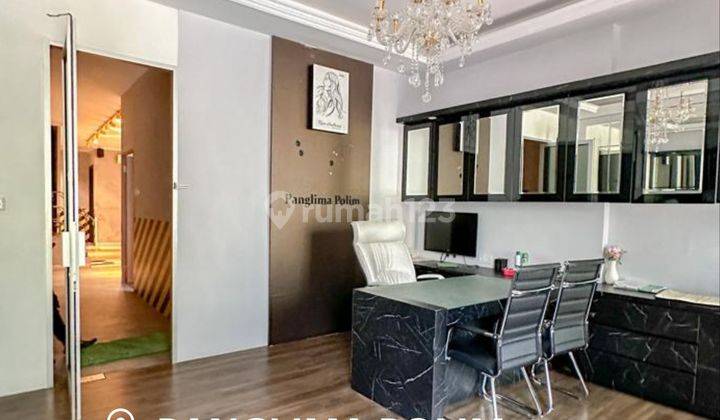 Ruang usaha lokasi dipinggir jalan sangat strategis  1