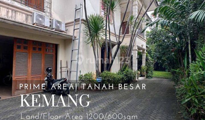 Rumah siap huni lokasi strategis di kemang 1