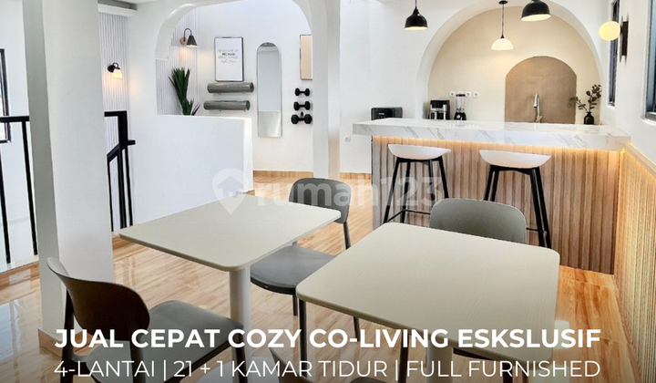 Exclusive Boarding House with 21 Bedrooms, Super Strategic Location in Tomang 1