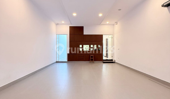 Rumah Baru Renovasi Mewah 1 Lantai di Lokasi Strategis Menteng 2