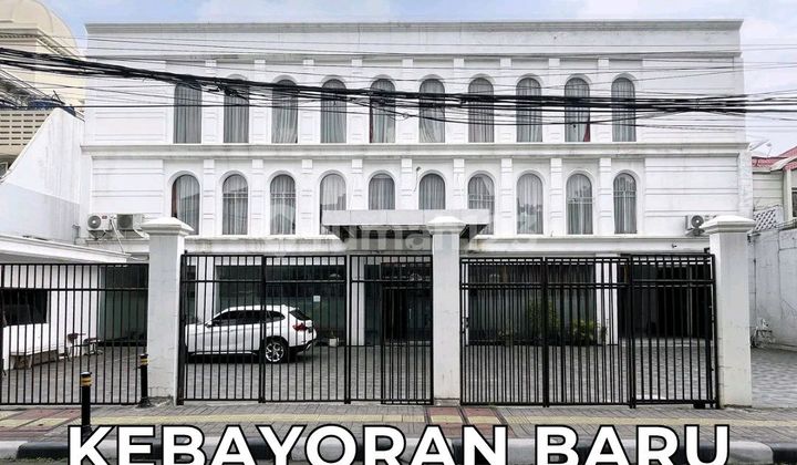 Mini Building 3 Floors + Rooftop Premium Location in Kebayoran Baru Mini Building 3 Floors + Rooftop Premium Location in Kebayoran Baru