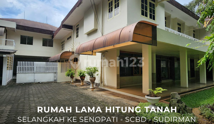 Rumah Lama Hitung Tanah Hadap Utara di Gunawarman Area - Selong