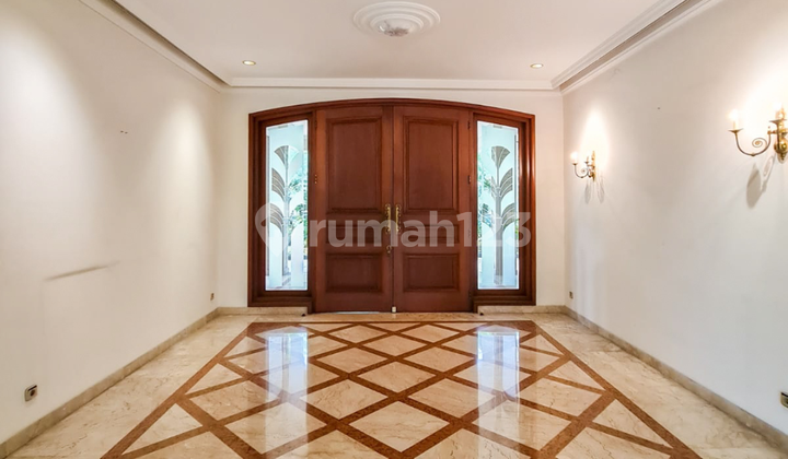 Rumah Mewah 2 Lantai Siap Huni View Golf di Pondok Indah 2
