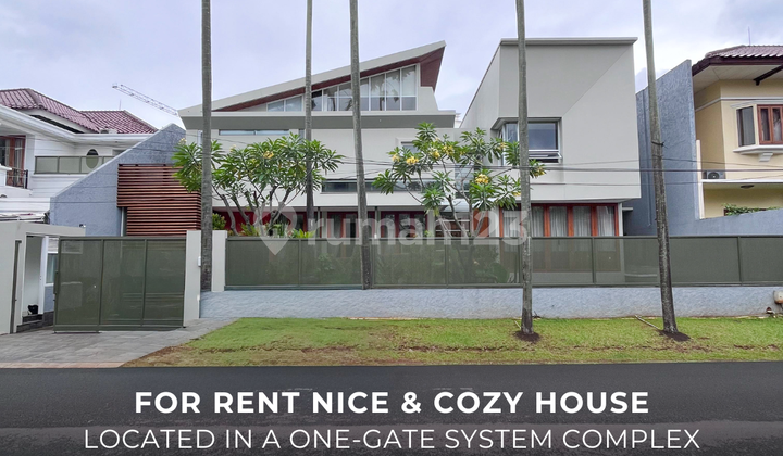 Nice Comfortable House in a One Gate System Complex in Pondok Indah